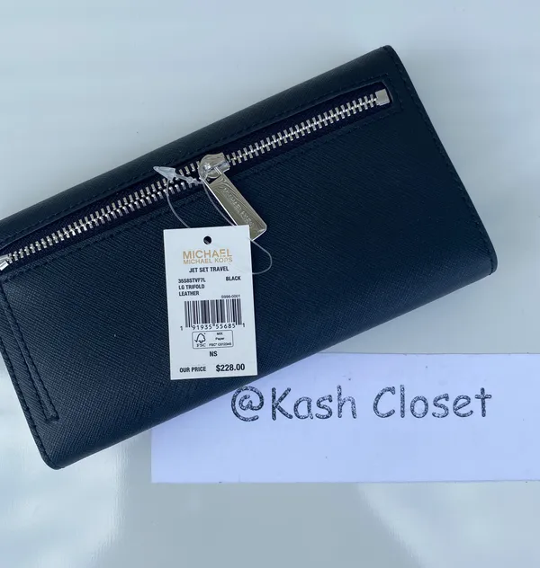 Michael Kors Large trifold wallet - Black - Image 5