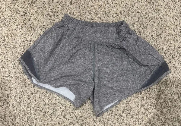 Lululemon Hotty Hot Short II *Long 4" - Image 2
