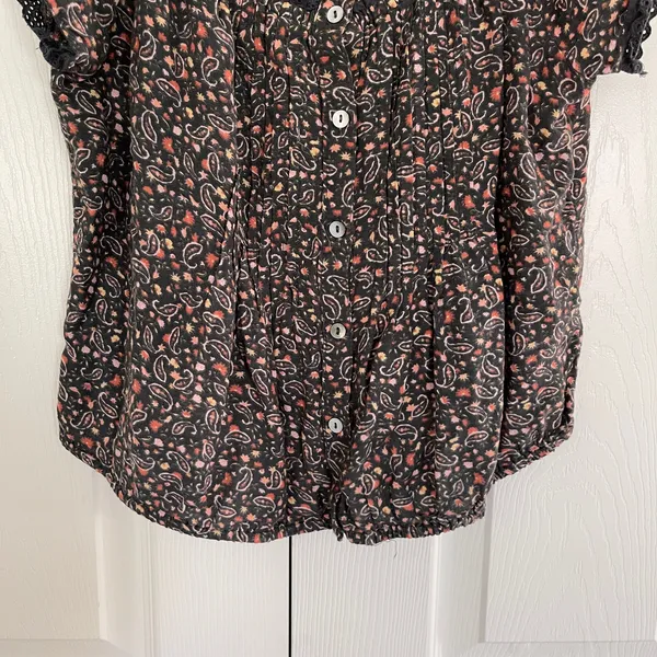 Lucky Brand Printed Button Front Peasant Top in Raven Multi - Image 6