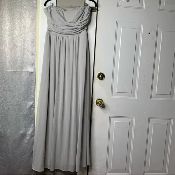 Lulu’s light gray strapless‎ chiffon bridesmaids all afloat maxi dress medium - Image 3