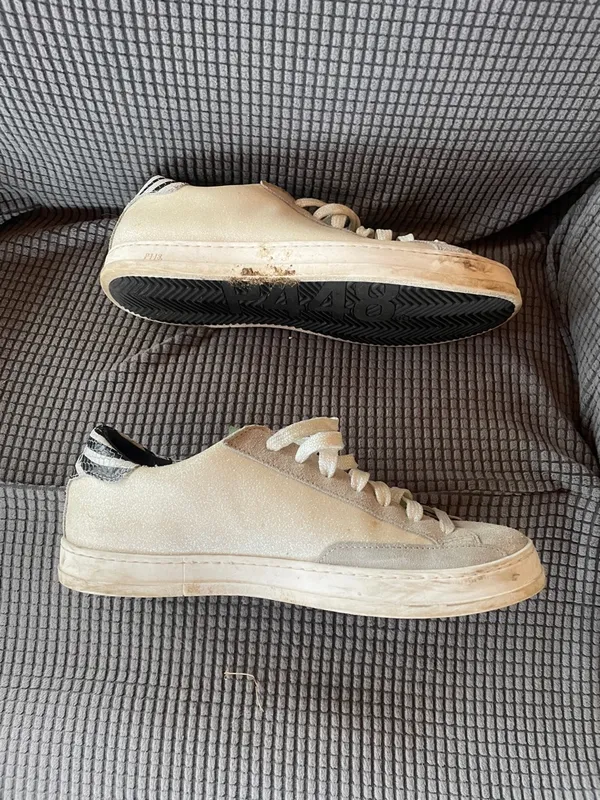P448 Off-White Suede Low-Top Sneakers with Black Snake-Print Heel Size 40 - Image 3