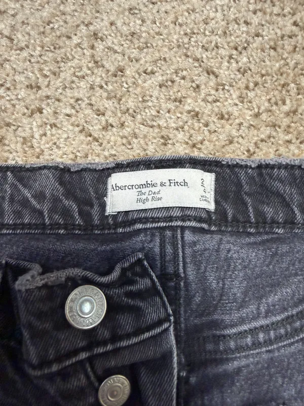 Abercrombie High-Rise The Dad Jeans - Image 5