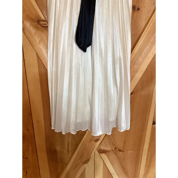 Y2K City Triangles Pleated Satin Babydoll Dress Black White Bow Homecoming Hoco - Image 5