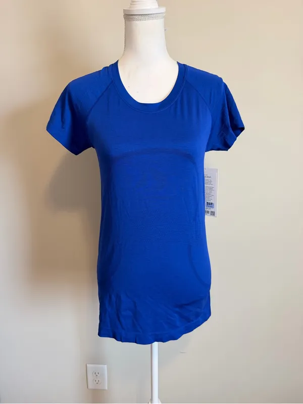 NWT Lululemon Swiftly Tech Short-Sleeve Shirt 2.0 Waist Length size 8 - Image 5