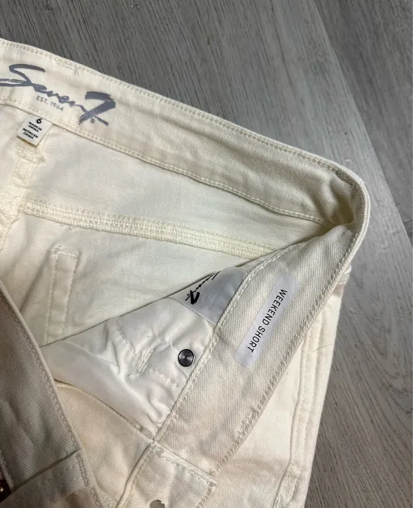 Seven7 Weekend Denim Shorts - Image 4