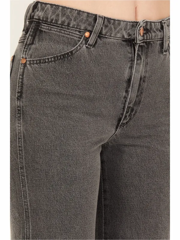 $140 Nwt Wrangler Women'S Heart Patch Wanderer Flare Jeans - Image 3