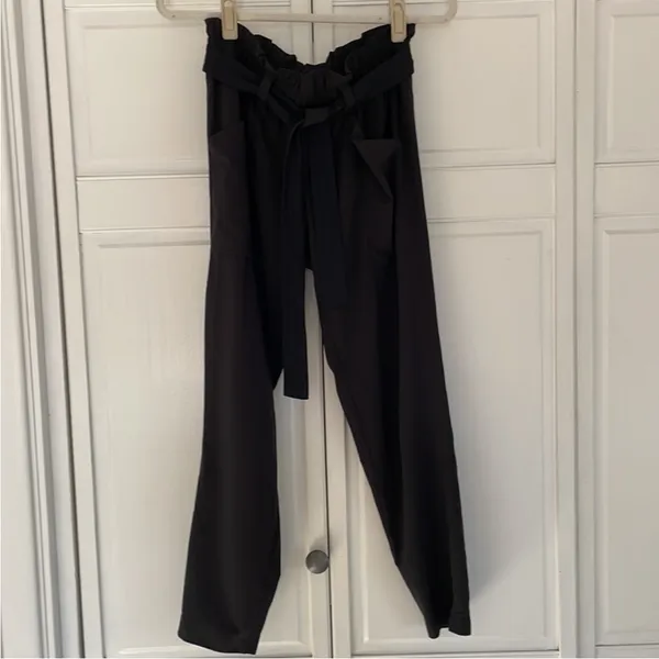 Athleta Skyline‎ Paper Bag Waist Pants size 4 - Image 16