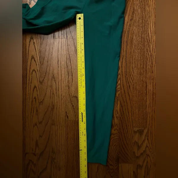 Wilo the Label Green Ribbed High Rise 7/8 Leggings - Image 7