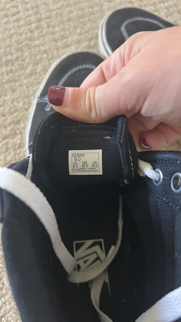 Black Vans Women’s - Image 7