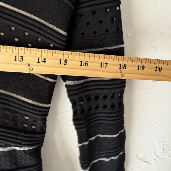 Bailey 44‎ Sweater Y2k Small Black Beige Striped Textured Knit Going Out Top - Image 7