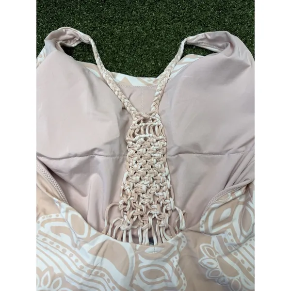 Aerie Women's One-Piece Swimsuit with Geometric Pattern Medium Pale Pink Nude XL - Image 4