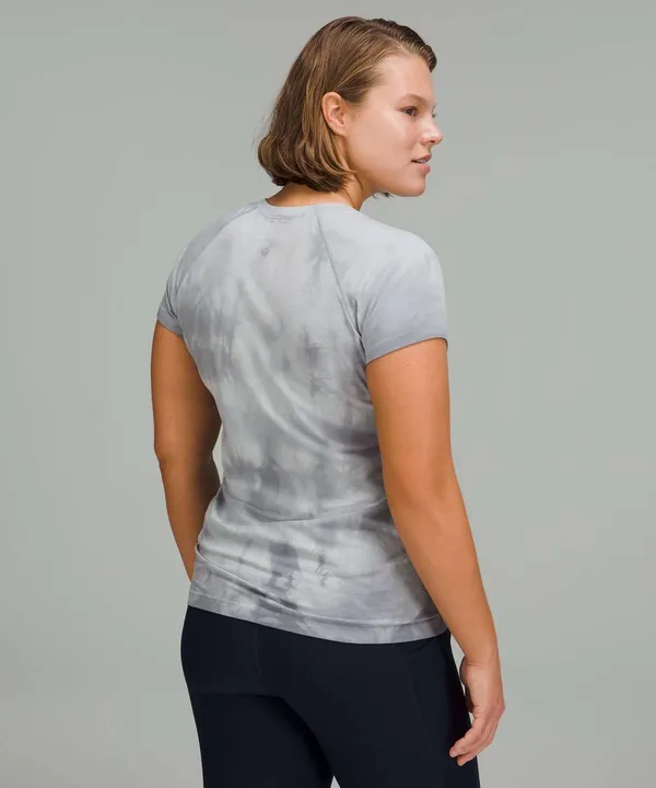 Lululemon Swiftly Tech Short Sleeve - Image 3