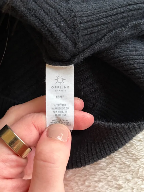 Black Aerie Quarter-Zip OFFLINE - Image 4