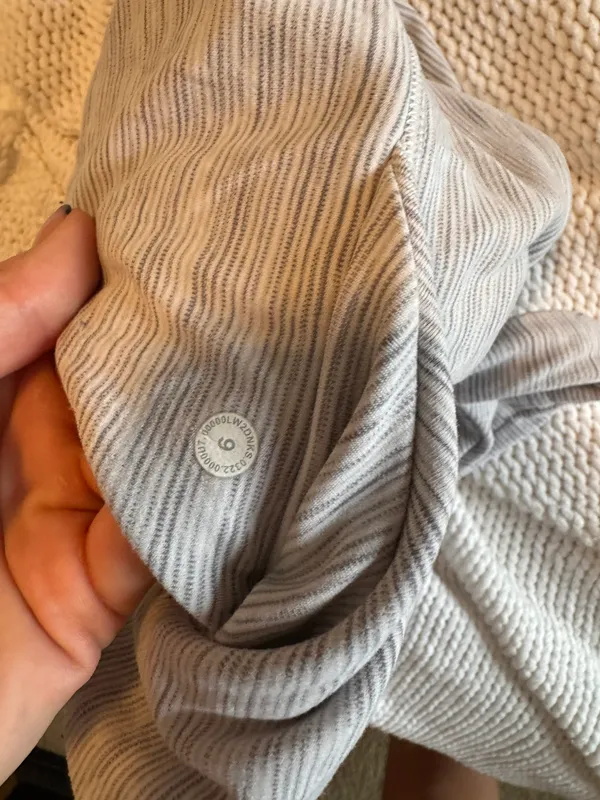 Lululemon Reversible Align Bra - Image 6
