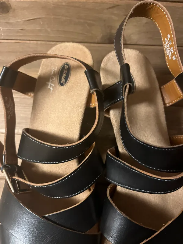 Dr. Scholl's True Comfort wedge sandal, size 10 black (RM) - Image 3