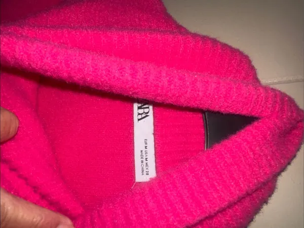 Zara Bright Pink Cropped Turtleneck Sweater - Image 3