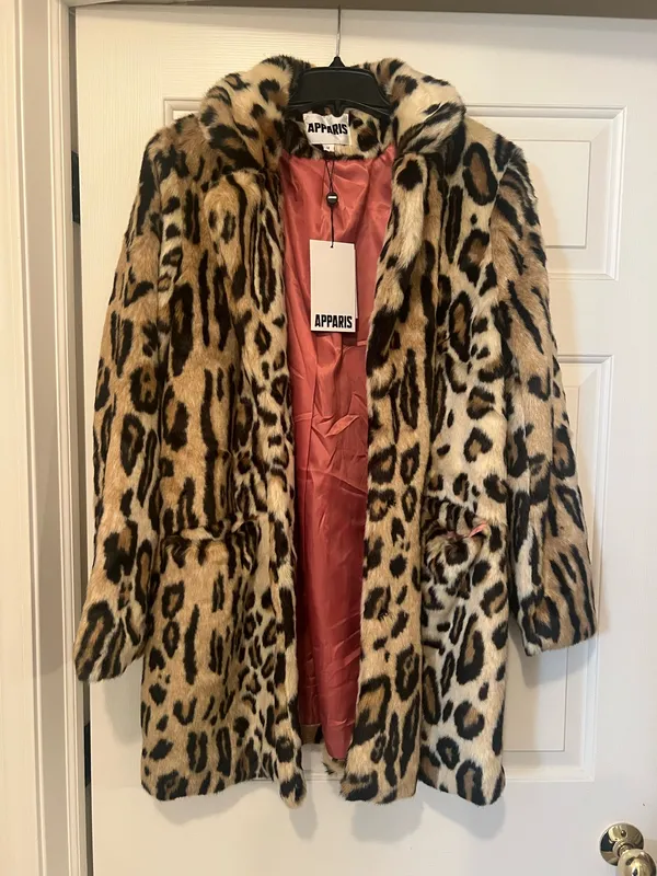 Coat Multiple Size M - Image 2