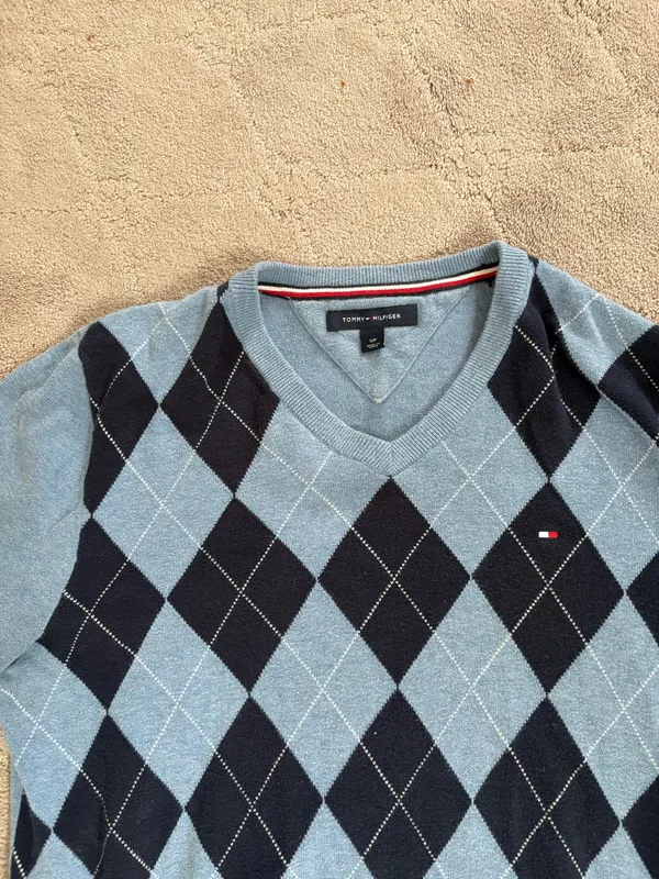 Men’s Tommy Hilfiger Sweater V-Neck - Image 2