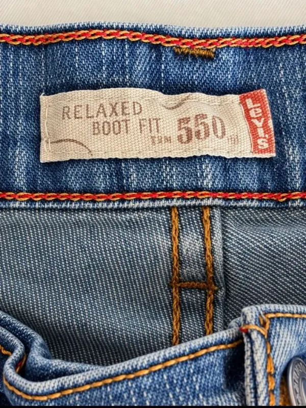 Levi’s 550 Relaxed Fit Jeans Size 8 Medium Y2K - Image 3
