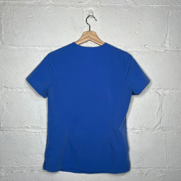 FIGS Women's Blue Short Sleeve V-Neck Catarina Three-Pocket Scrub Top Size XS - Image 2