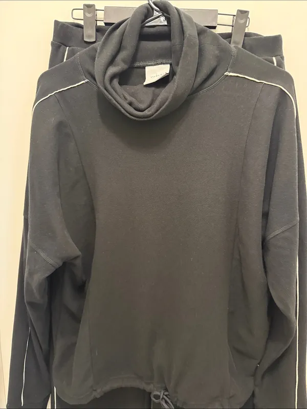 VARLEY Rona High Neck Active Sweat Set Black White S/M - Image 3