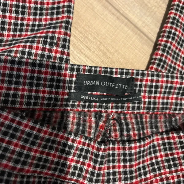 Urban Outfitters Plaid Stretch Crop Kick Flare Pants‎ red black Sz 0 - Image 4