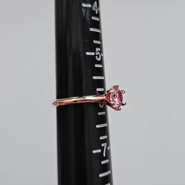 1ct Pink Moissanite, Rosegold. Size 6 - Image 2