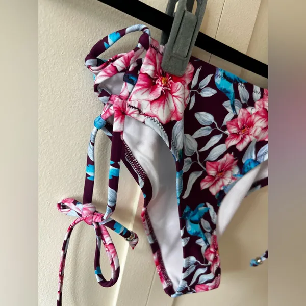 Cupshe‎ Purple Floral Women’s Bikini Bottom With Ties On Side Size Medium - Image 4