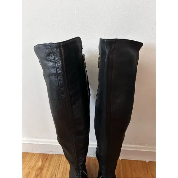 Michael Kors knee-high leather boots size small stretchy back - Image 2