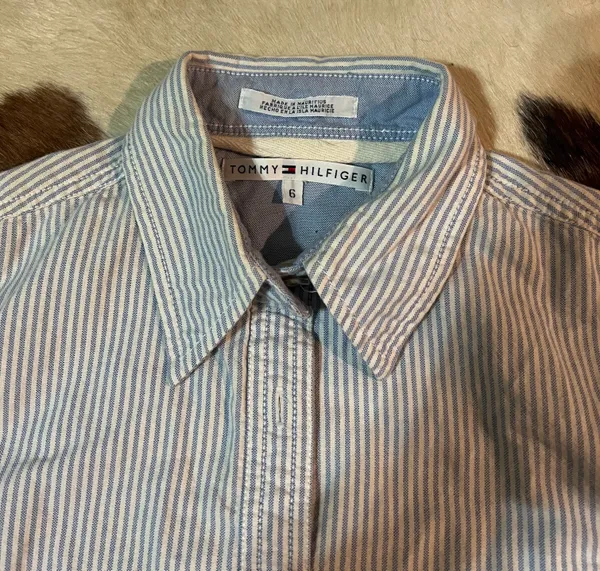 Tommy Hilfiger Collared Shirt - Image 2