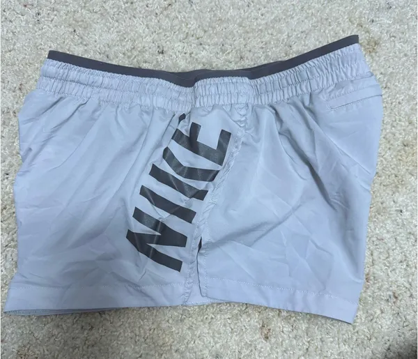 Nike shorts - Image 2