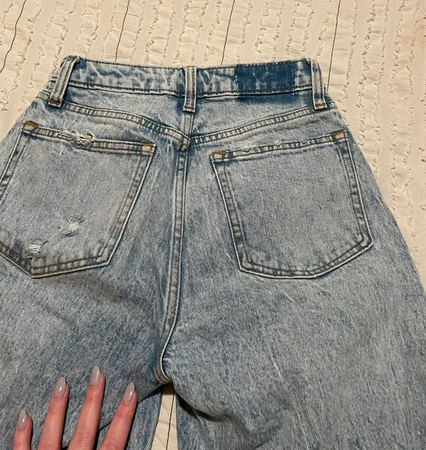 Abercrombie Ankle Jeans - Image 4