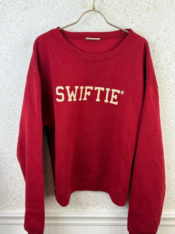 Taylor Swift Red (Taylor's Version) "Swiftie" Crewneck Sweatshirt - Size - Large - Image 2