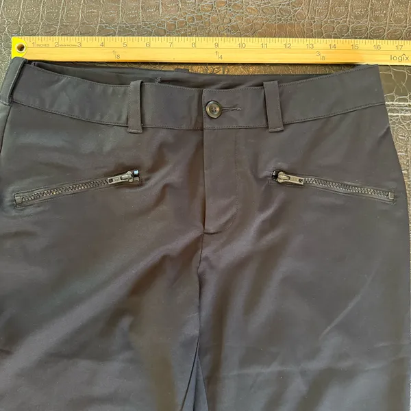 FILA Sport Womens Size 8 Logo Capri Golf Athletic Pants Zippered Pockets - Image 2