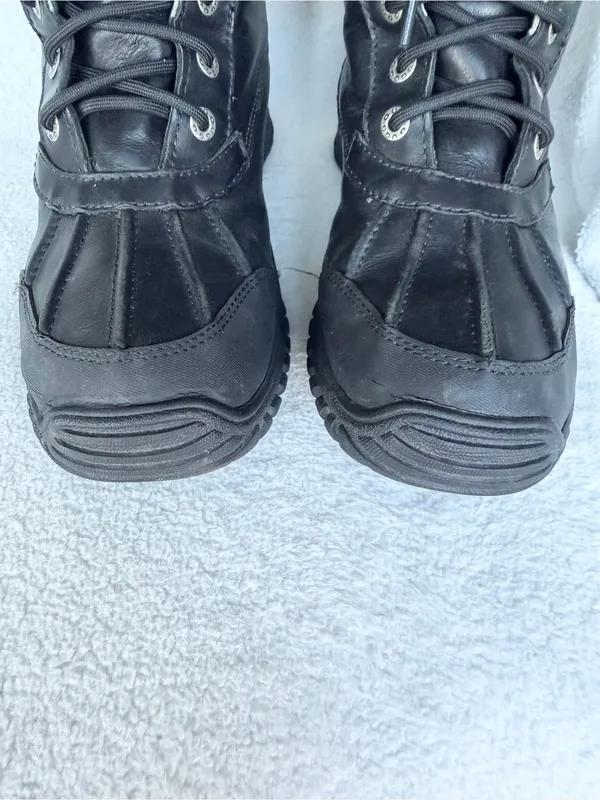UGG Adirondack II Women’s 1906 Winter Boots Sz 6.5 Waterproof VIBRAM Cozy Snow - Image 9