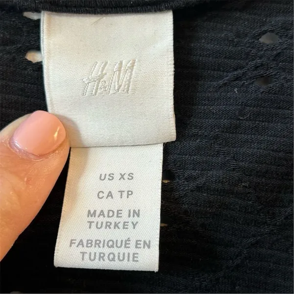 H&M Women's XS Black Puff Sleeve Blouse‎ - Image 5
