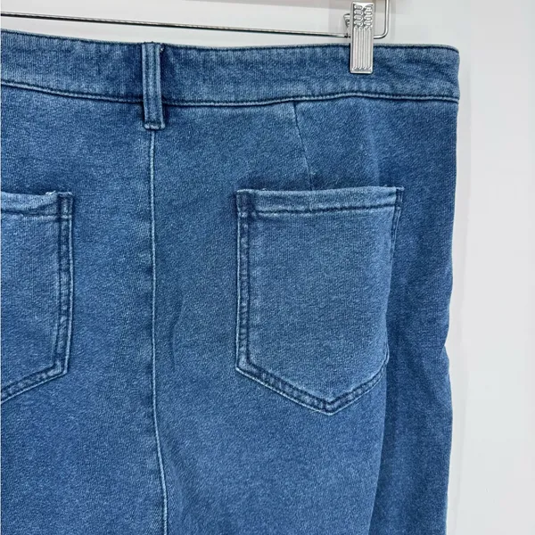 Anthropologie High-Rise Wide Leg‎ Flare Jeans | Size 32 - Image 4