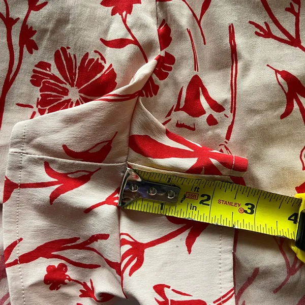 The North Face Class V Mini Floral Shorts -Size XL - Image 7