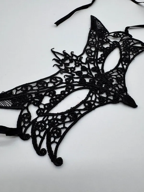 Black Lace Masquerade Mask Fox Crown Gothic Halloween Costume Ball NWOT - Image 8