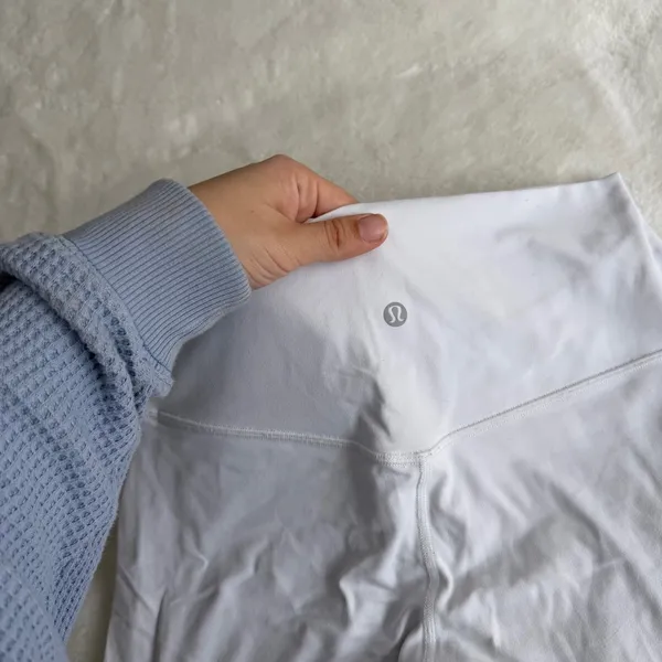Lululemon Align Short 8" White Size 8 - Image 3