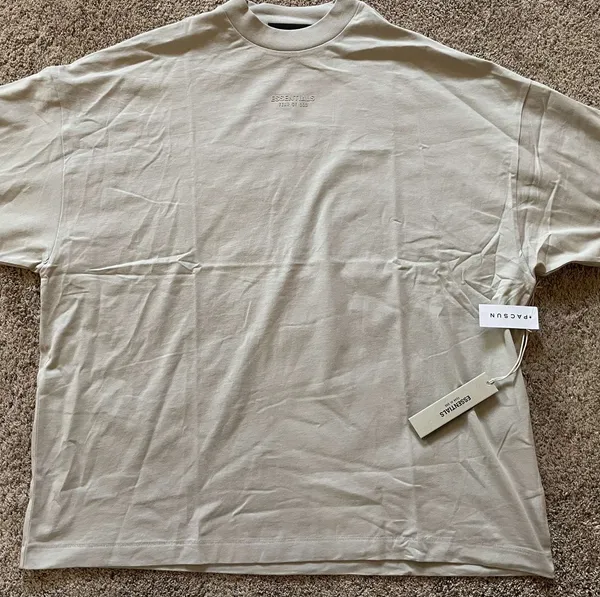 Fear of god Essentials Tee - Image 6