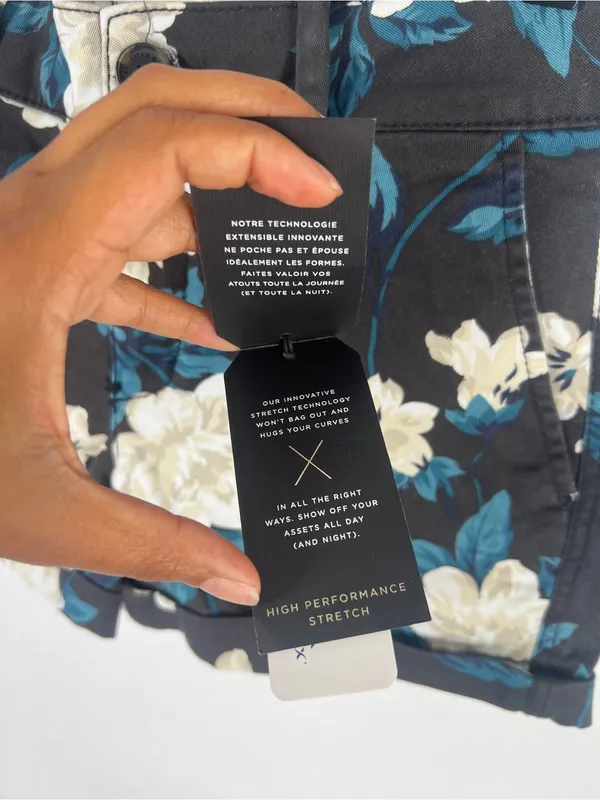 American Eagle AEO Twill Floral Midi Low Rise Shorts Size 4 NWT - Image 4