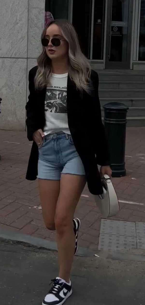 Aritzia Denim Shorts - Image 6
