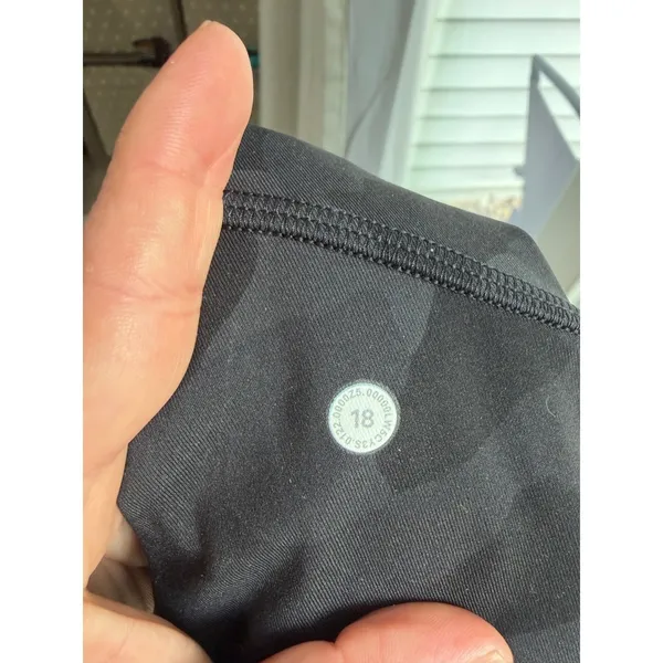 Lululemon‎ Fast and Free High-Rise Tight 25 Nulux Camo Deep Coal Multi Size 18 - Image 6