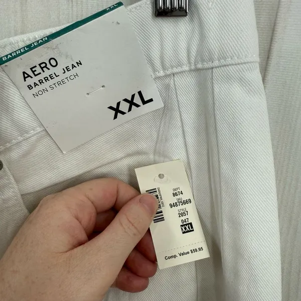 Aeropostale Women’s XXL White Barrel Jeans New - Image 2