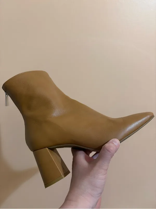 Intentionally Blank Tan Leather Square - Image 8