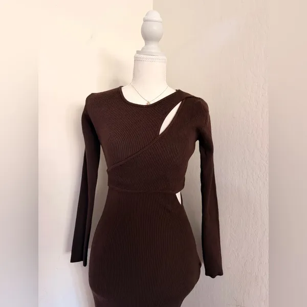 Astr Chocolate Long Sleeve Dress - Image 8