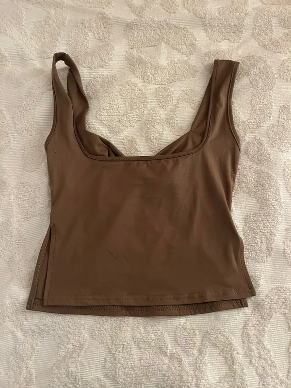 Amazon Brown Top - Image 2