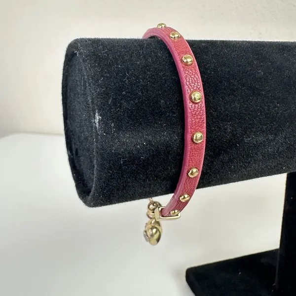 Y2K‎ Vtg Juicy Couture Puff Heart Gold Tone w/Fuchsia Leather Band Bracelet 7" - Image 4