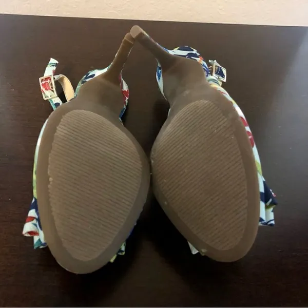 Kelly & Katie Floral Heels Open Toe with Bow Size 6 - Image 8